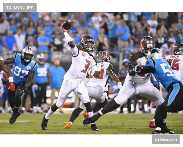 黑豹加时险胜猎鹰 新秀四分卫杨传448码创生涯新高