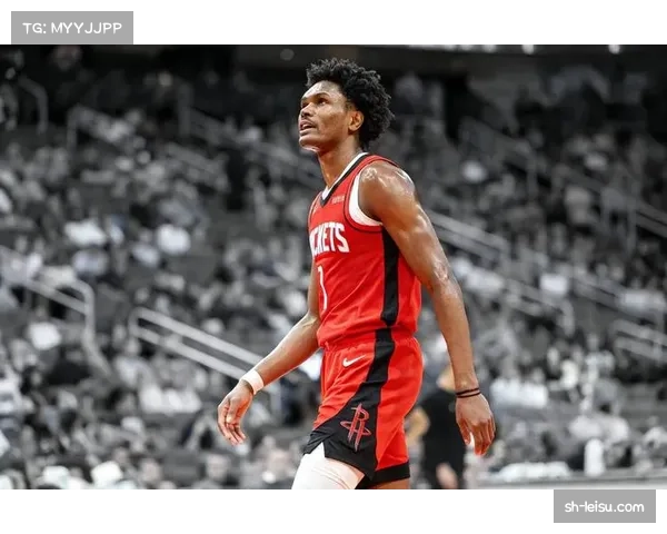 阿门·汤普森得分上双 火箭后卫20分成为球队重要轮换